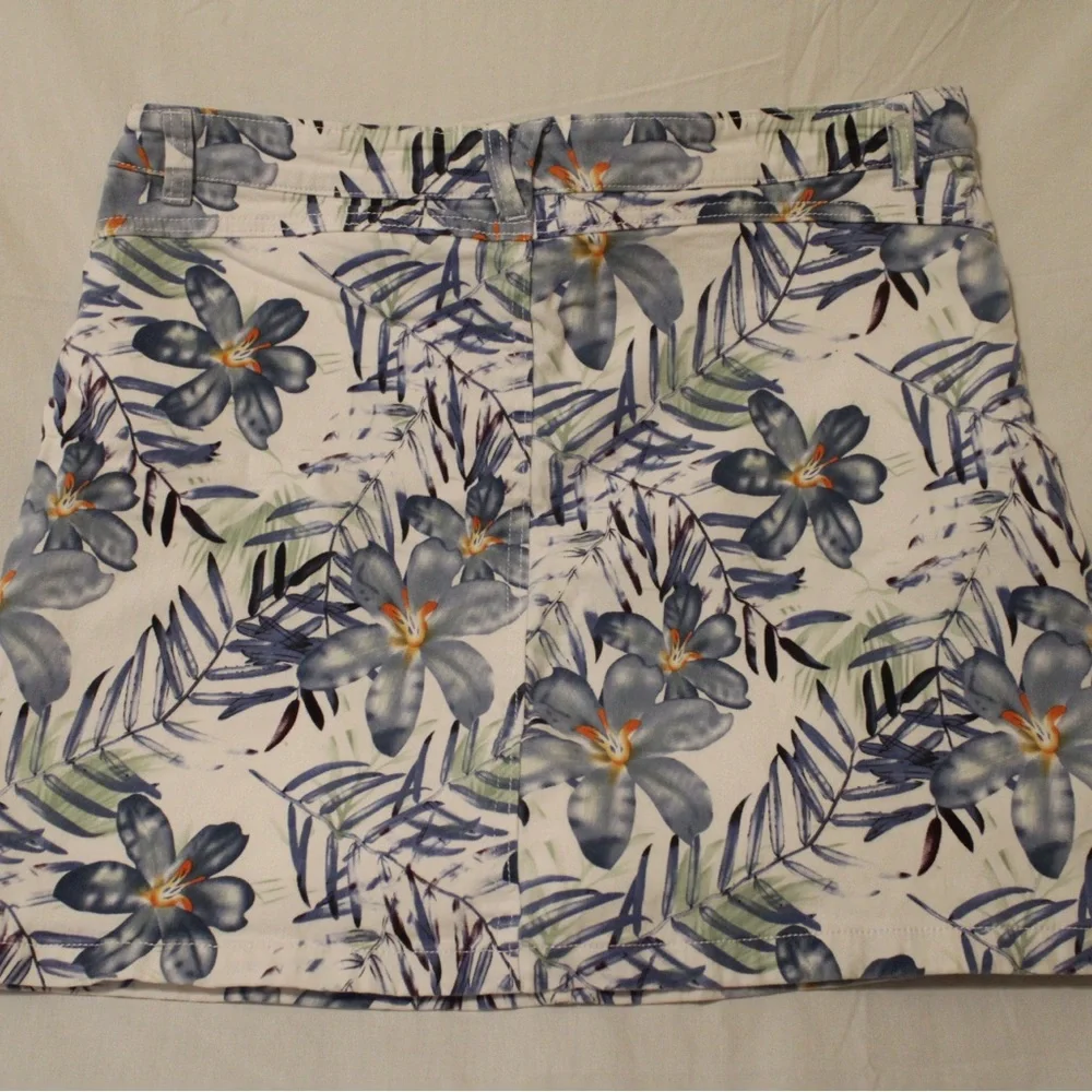 Westport Skirt size 12 with shorts underneath